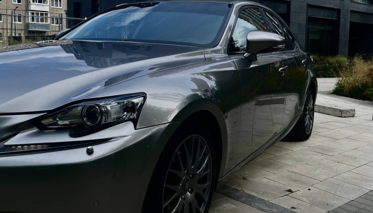 Lexus IS250