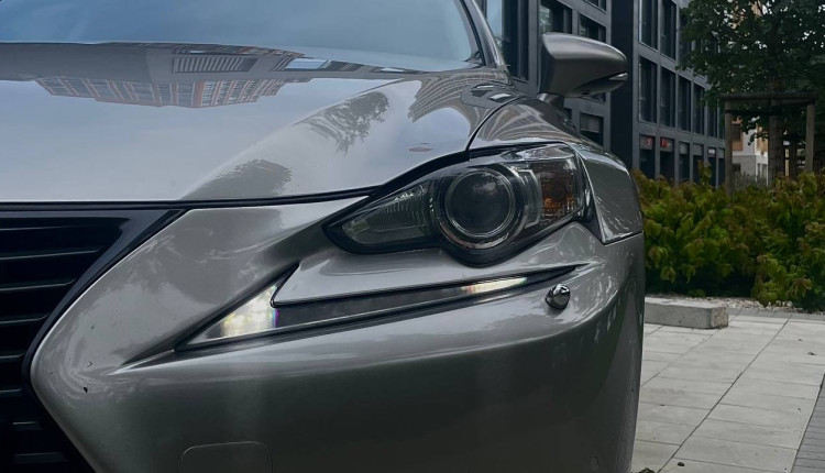 Lexus IS250