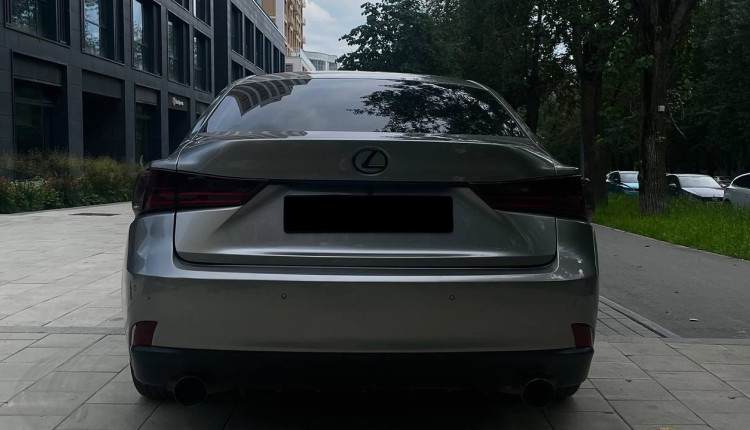 Lexus IS250