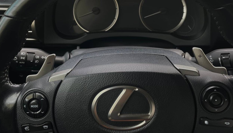 Lexus IS250