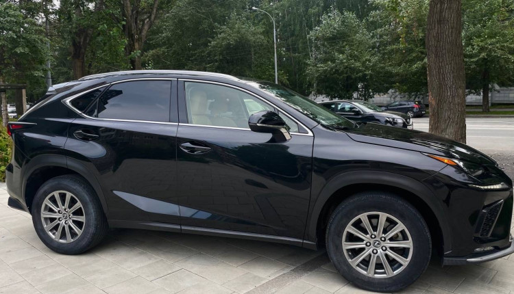 Lexus NX300